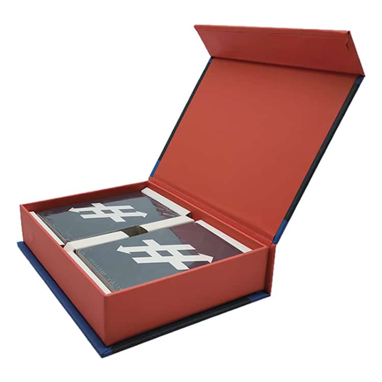 2 decks game cards with magnetic box view 2
