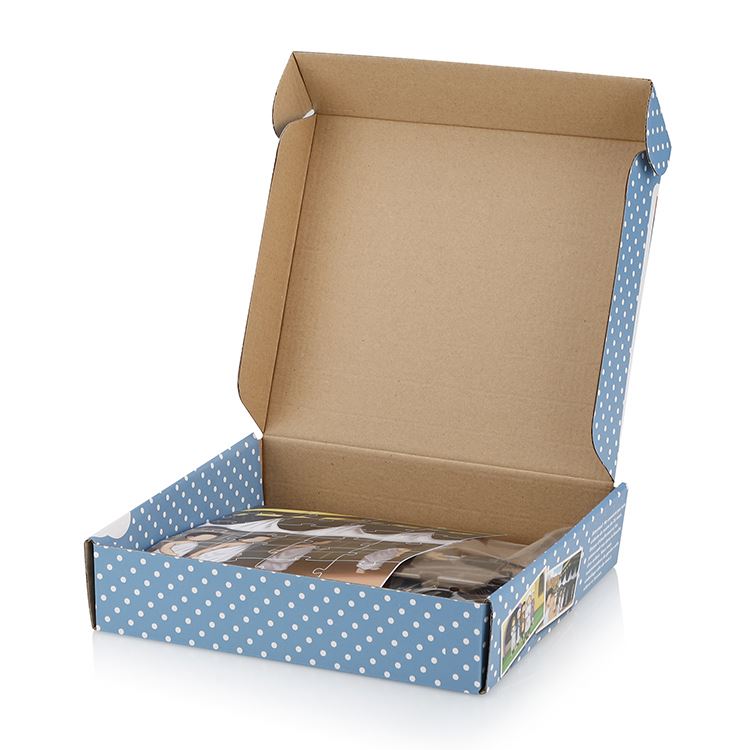 Custom jigsaw puzzle with mailer box view 4